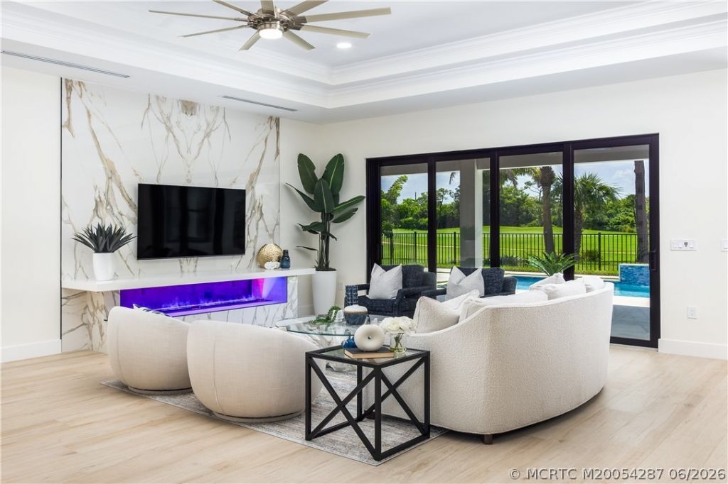 5101 SE Burning Tree Circle, Stuart, FL 34997 Photo