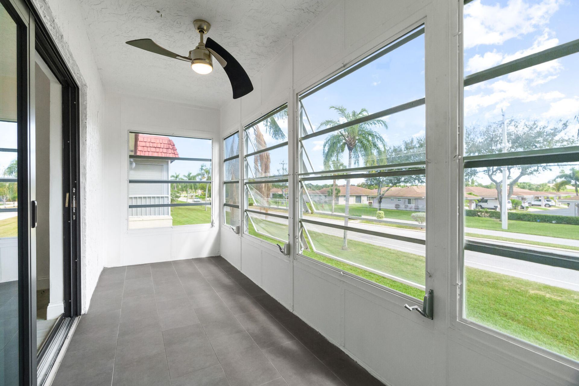 5 Abbey Lane, Unit 207, Delray Beach, FL 33446 Photo