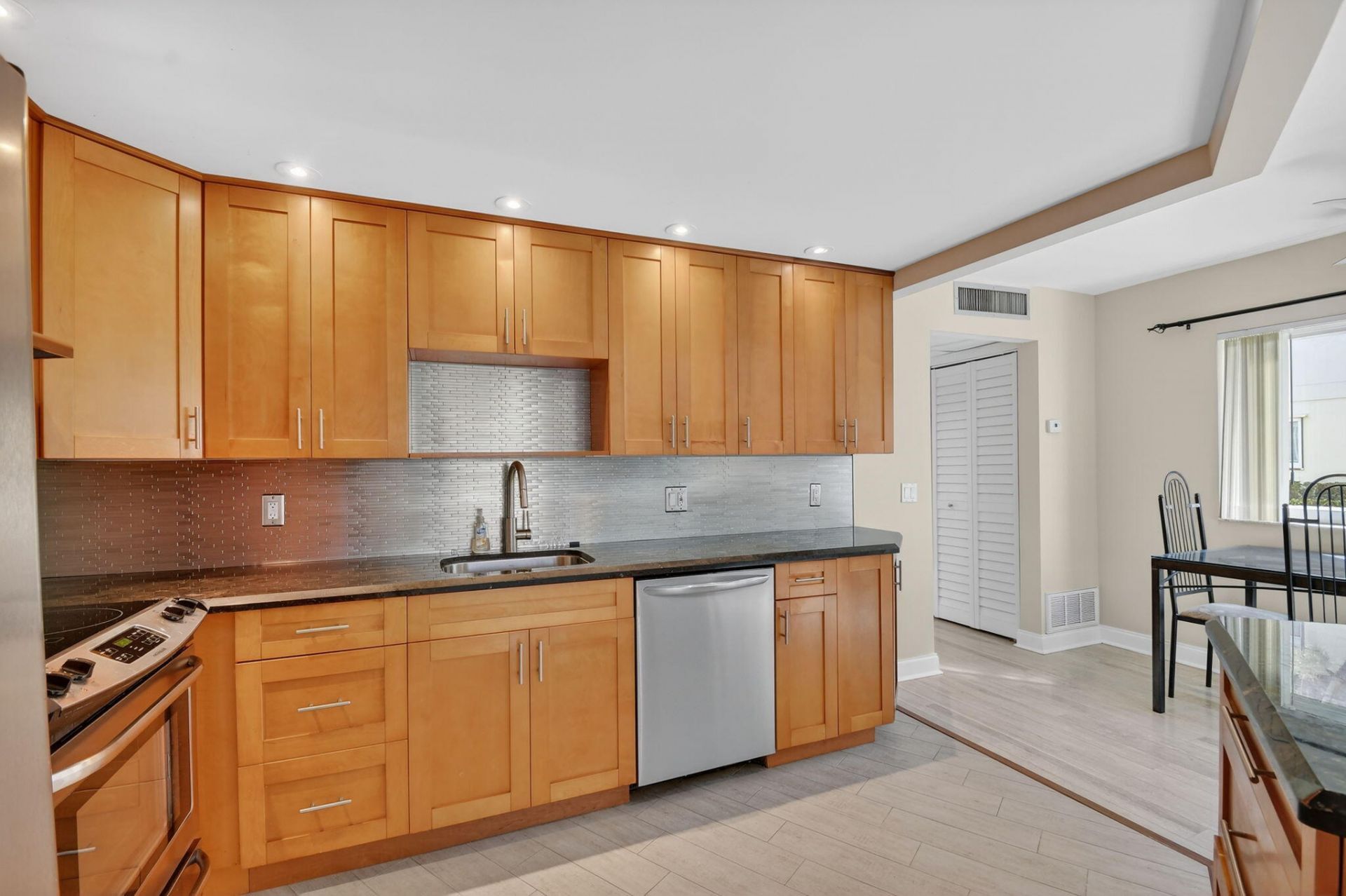 98 Saxony C, Delray Beach, FL 33446 Photo