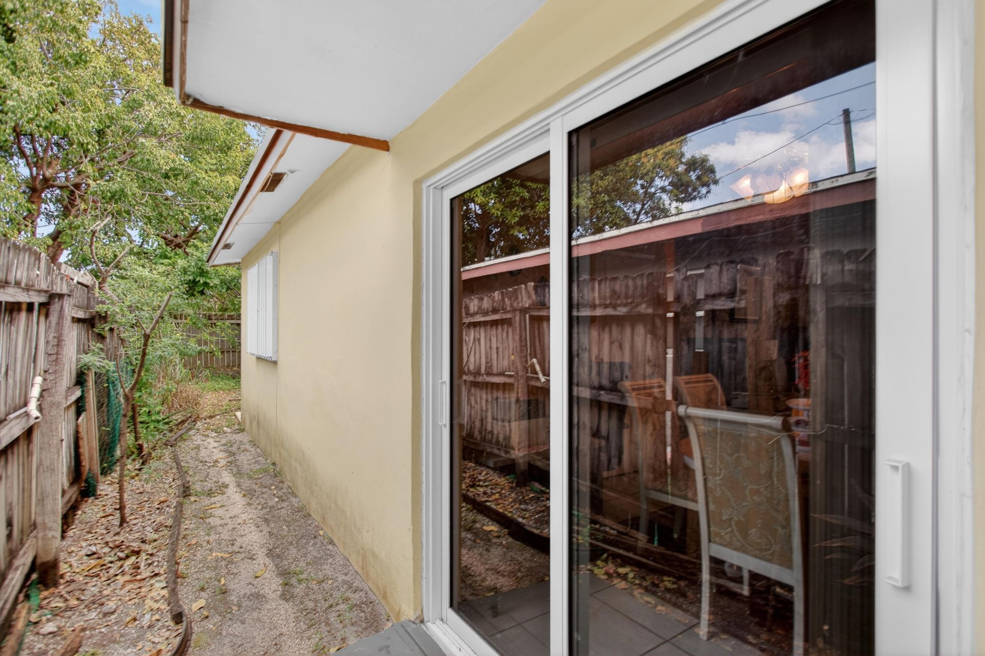 142 NW 8th Avenue, Dania, FL 33004 Photo