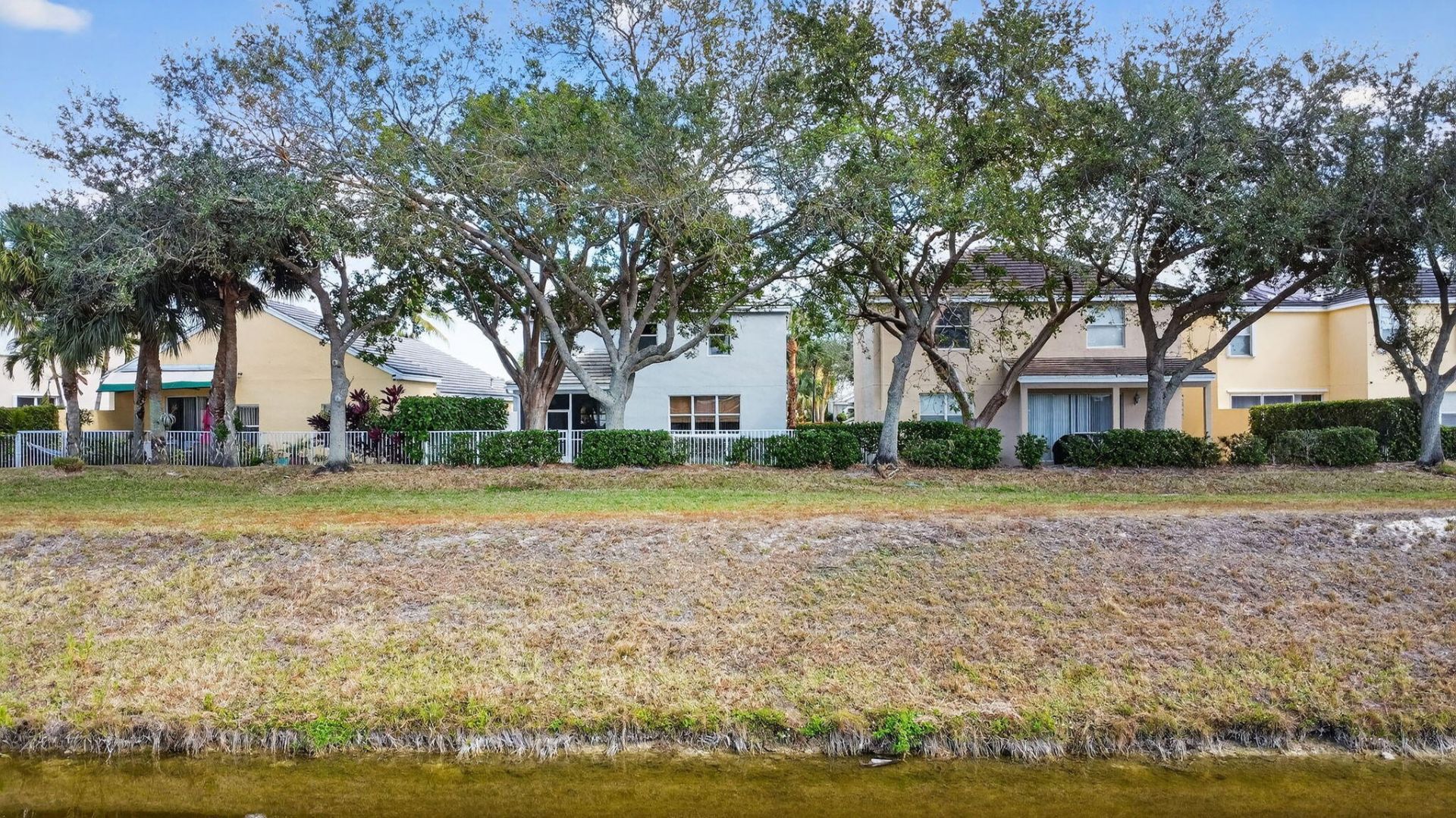 231 Berenger Walk, Royal Palm Beach, FL 33414 Photo