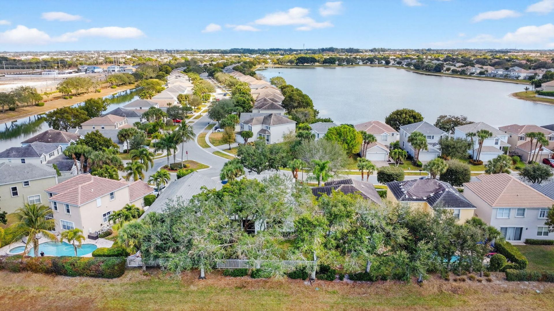 231 Berenger Walk, Royal Palm Beach, FL 33414 Photo