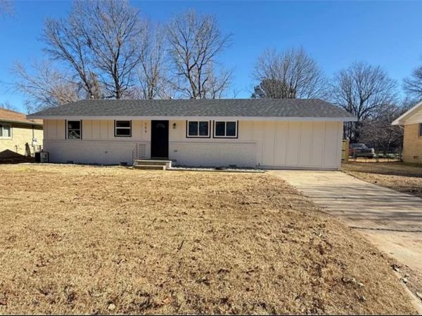 599 Lawndale Drive, Springdale, AR 72764