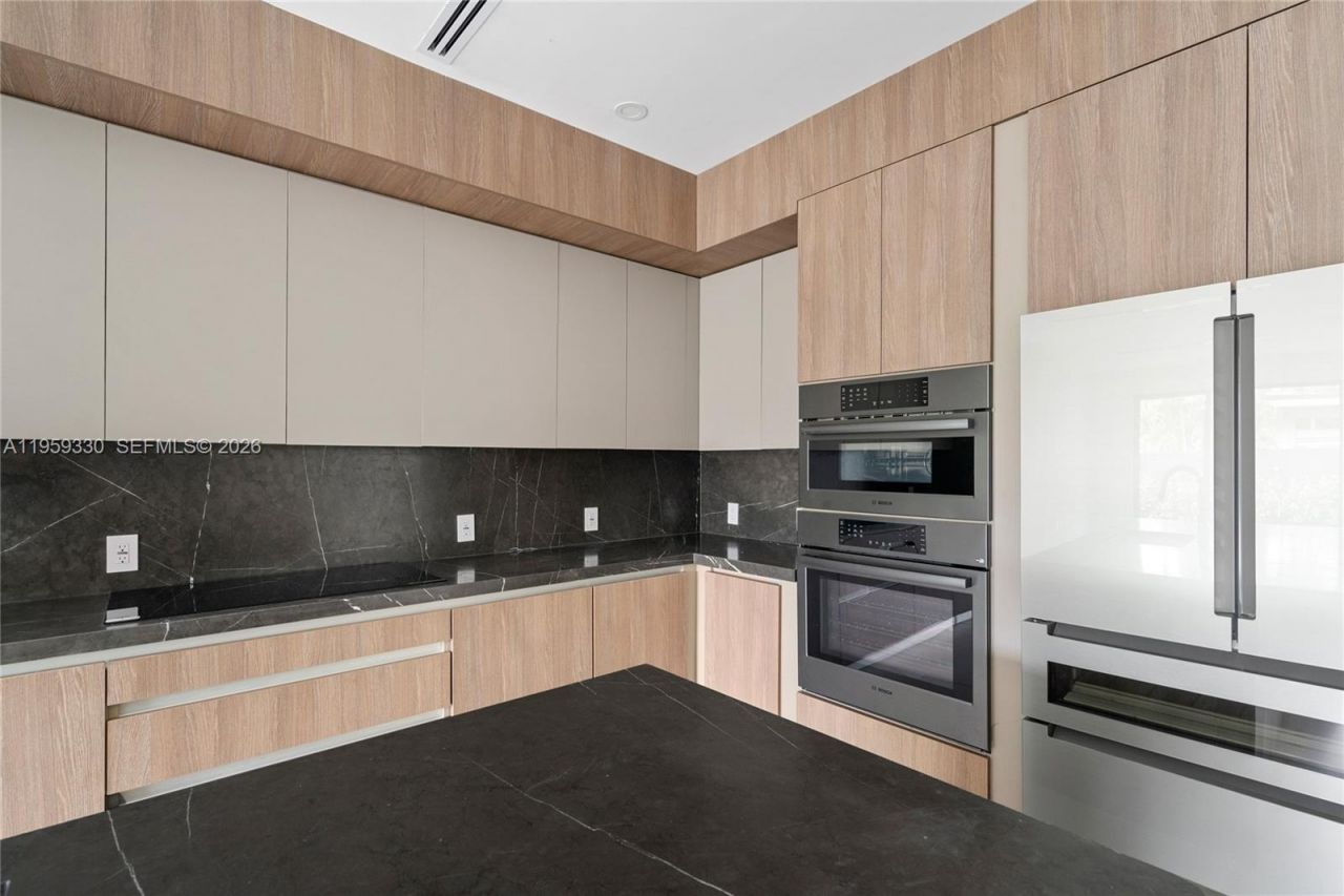 1431 SW 20th St, Miami, FL 33145 Photo