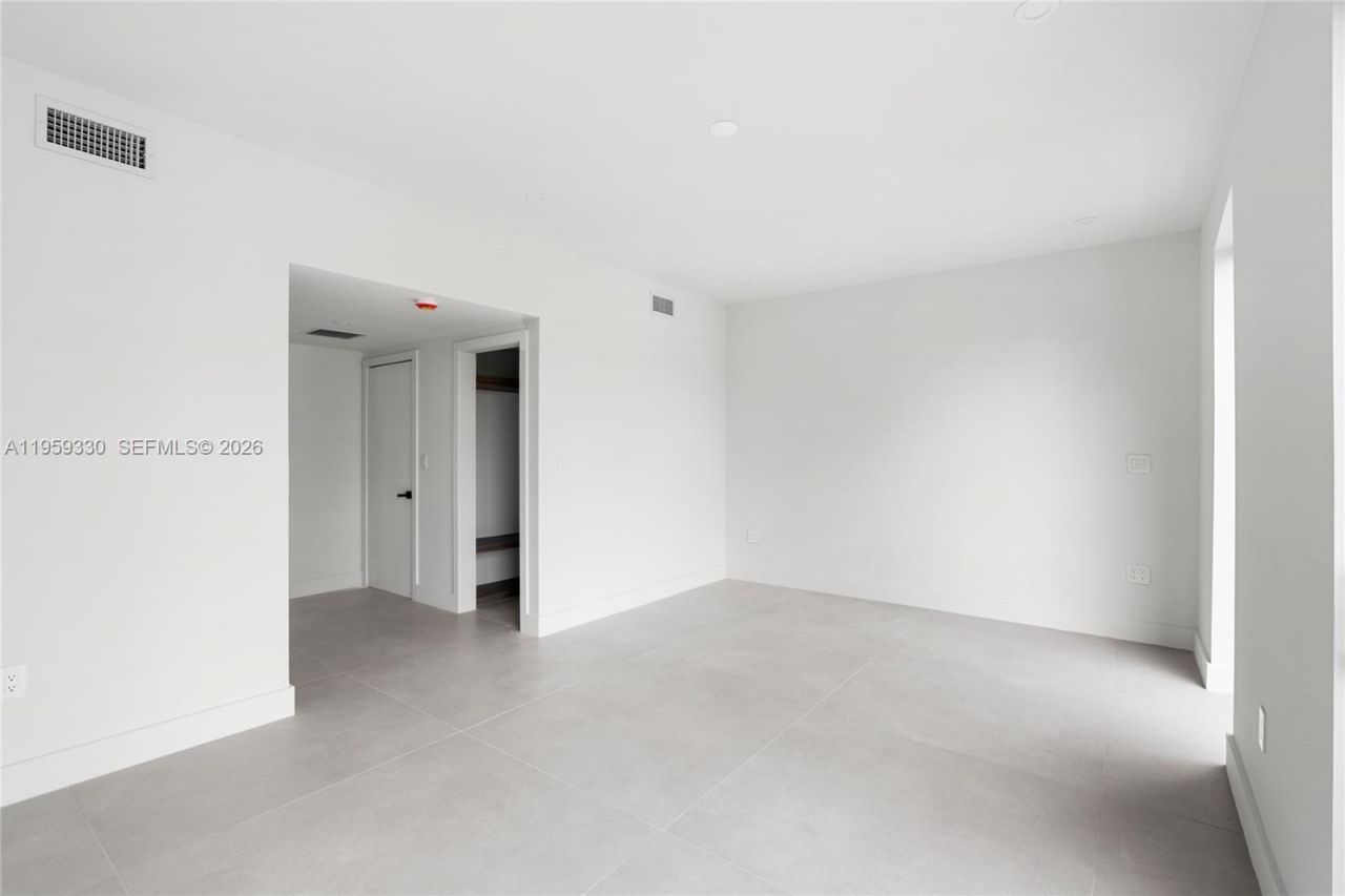 1431 SW 20th St, Miami, FL 33145 Photo