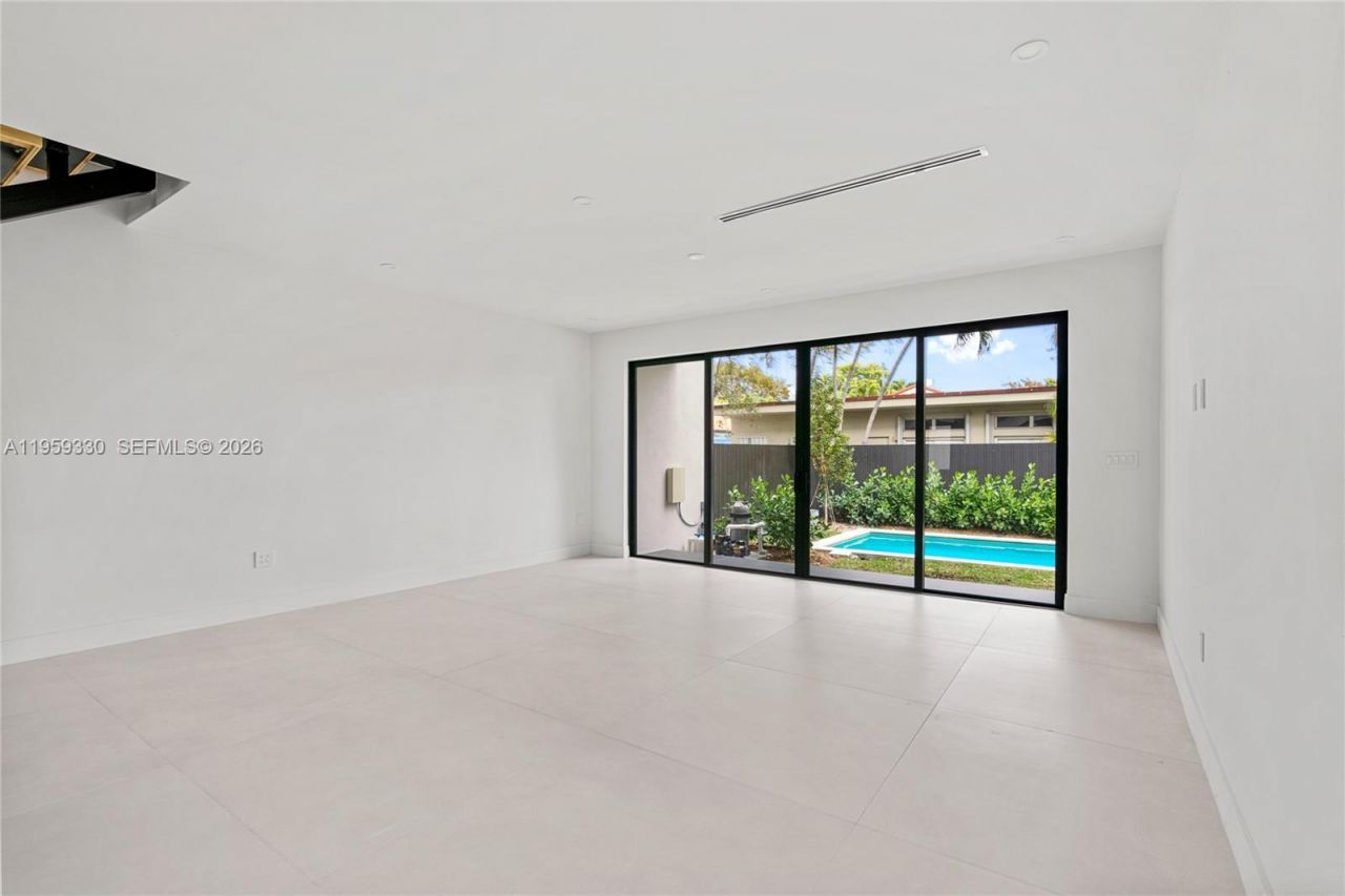 1431 SW 20th St, Miami, FL 33145 Photo