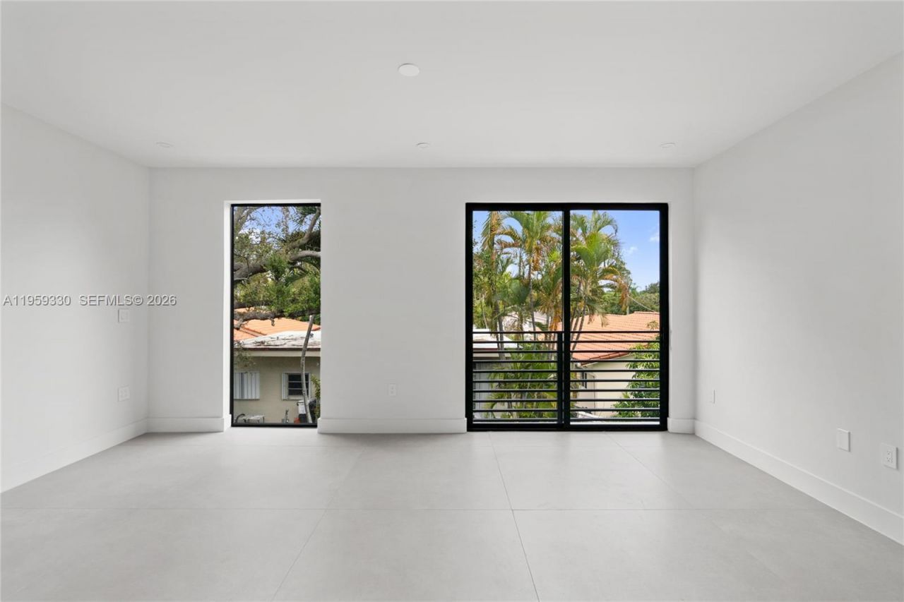 1431 SW 20th St, Miami, FL 33145 Photo