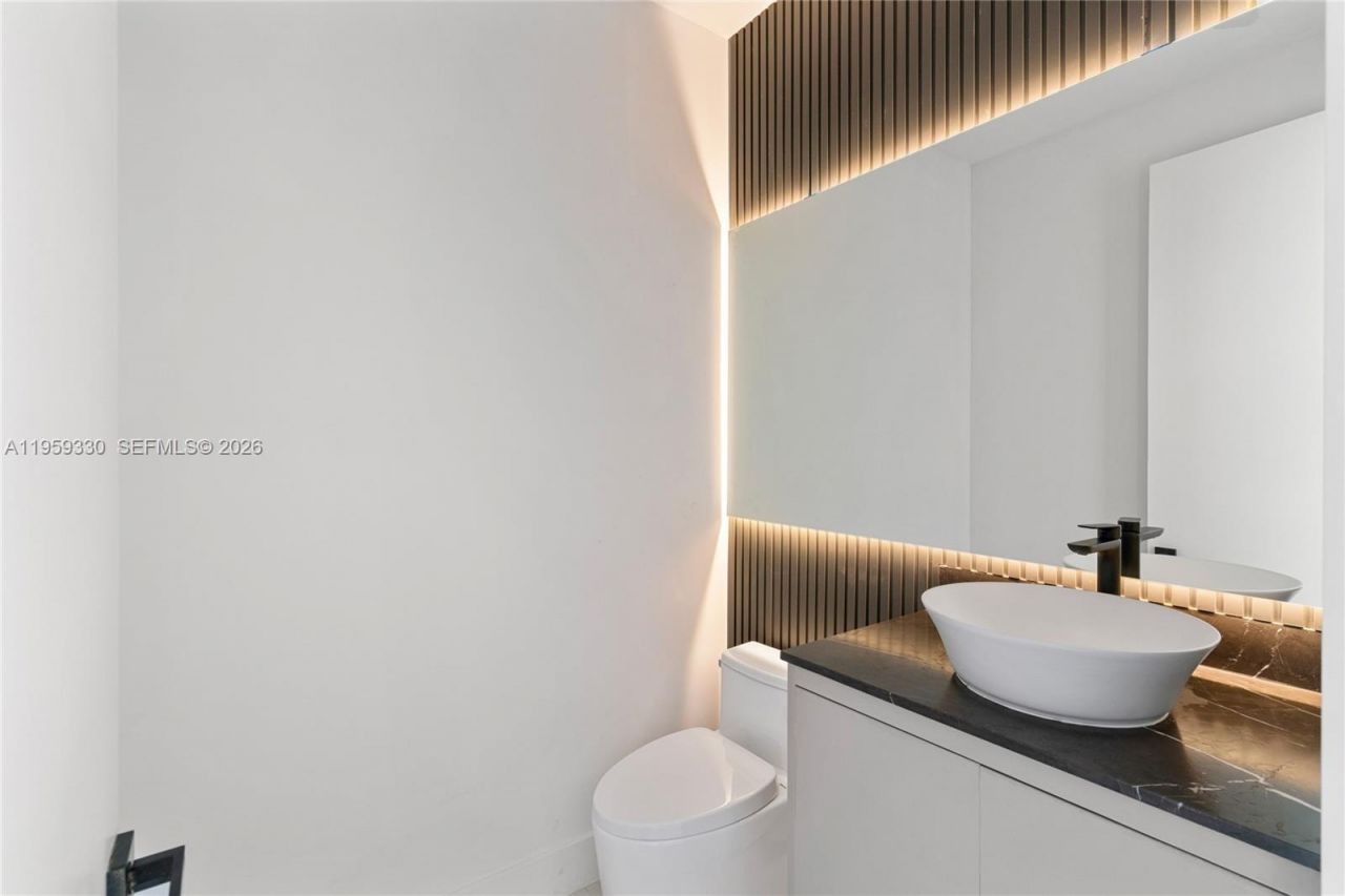 1431 SW 20th St, Miami, FL 33145 Photo