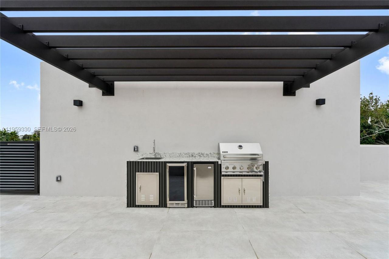 1431 SW 20th St, Miami, FL 33145 Photo