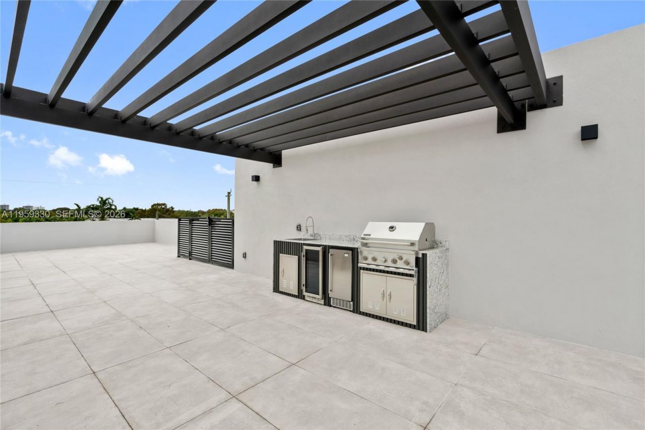 1431 SW 20th St, Miami, FL 33145 Photo