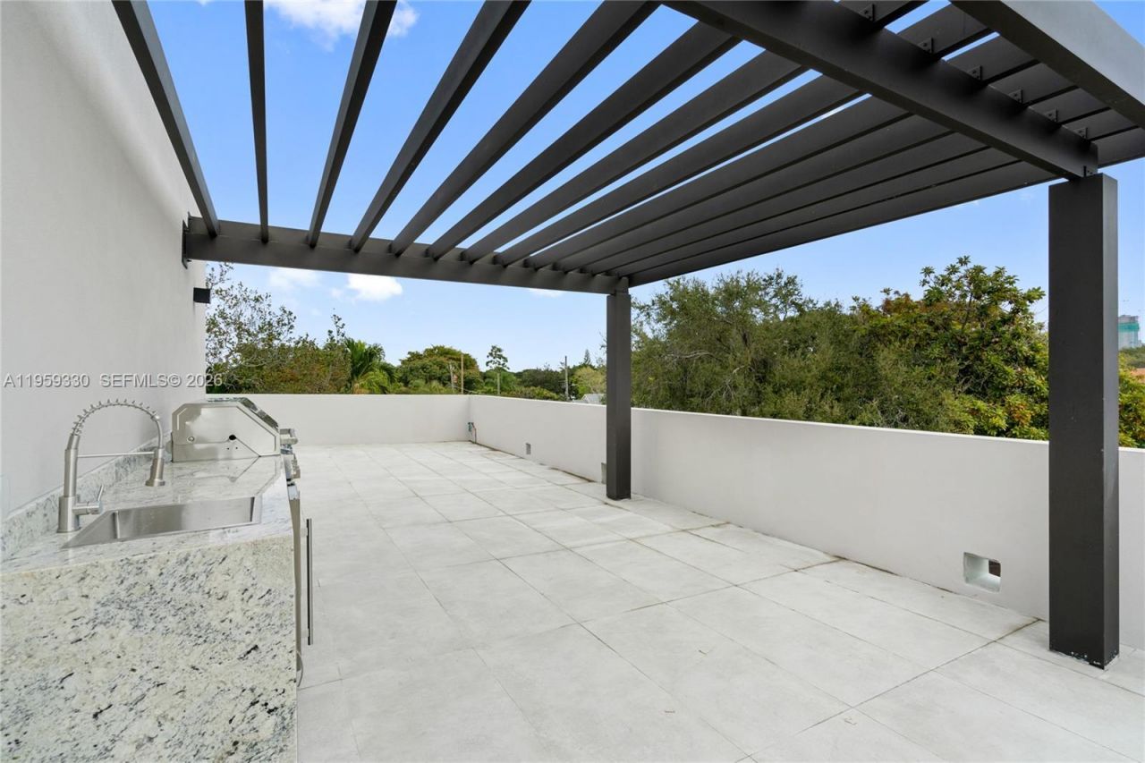 1431 SW 20th St, Miami, FL 33145 Photo