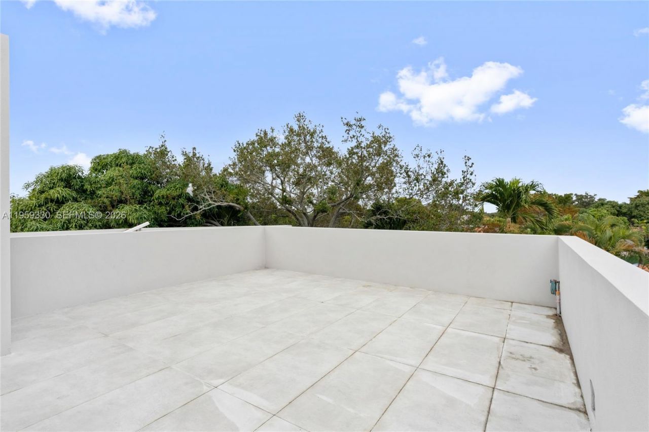 1431 SW 20th St, Miami, FL 33145 Photo