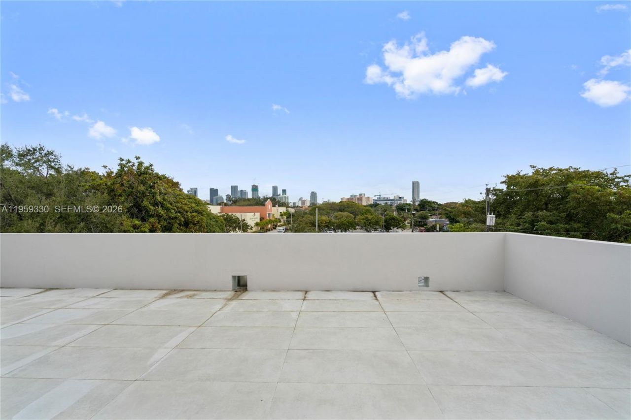 1431 SW 20th St, Miami, FL 33145 Photo