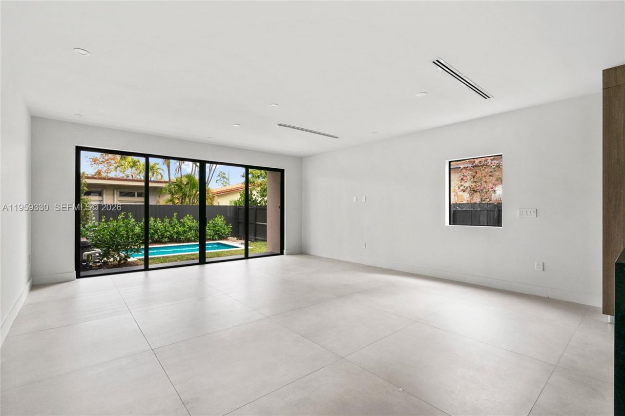 1431 SW 20th St, Miami, FL 33145 Photo