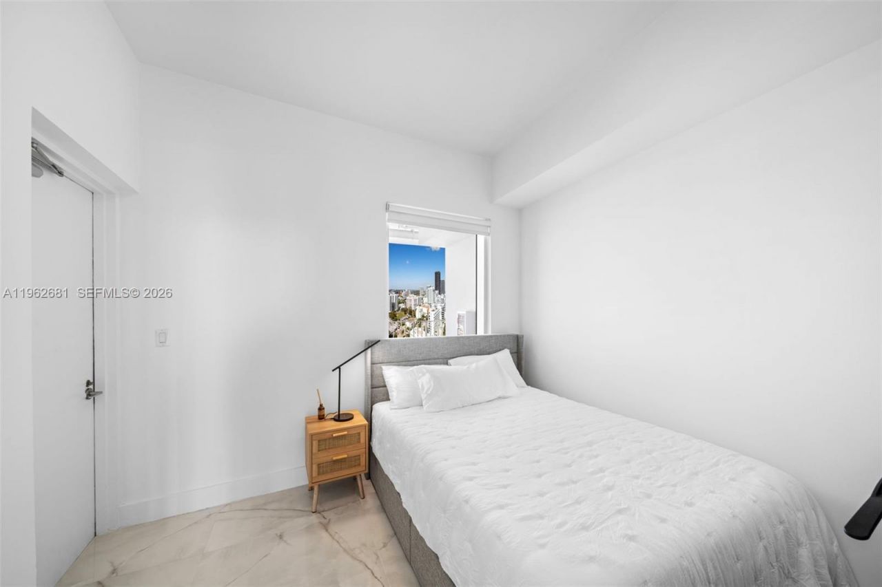 2020 N Bayshore Dr, Unit 2305, Miami, FL 33137 Photo