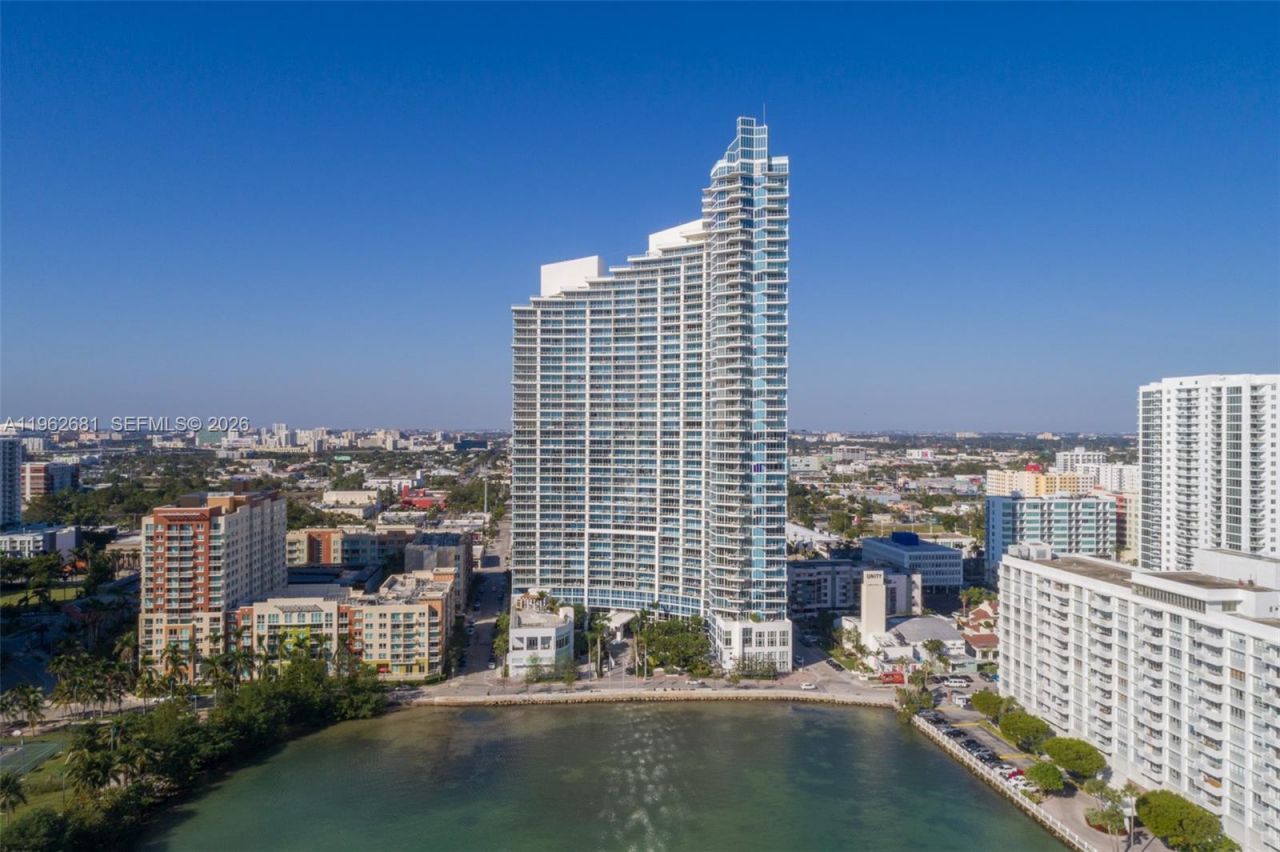 2020 N Bayshore Dr, Unit 2305, Miami, FL 33137 Photo