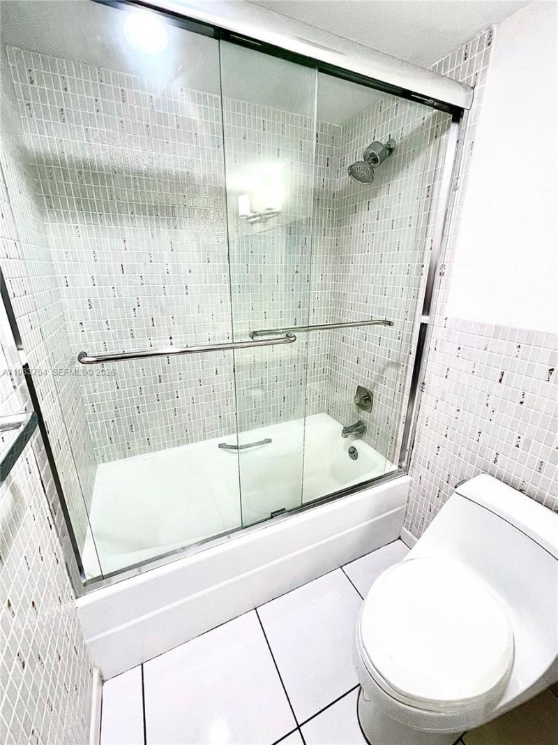 1501 S Ocean Dr, Unit 204, Hollywood, FL 33019 Photo