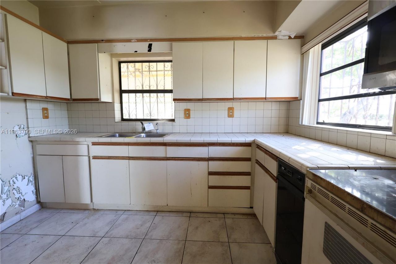 9210 SW 57th Ter, Miami, FL 33173 Photo