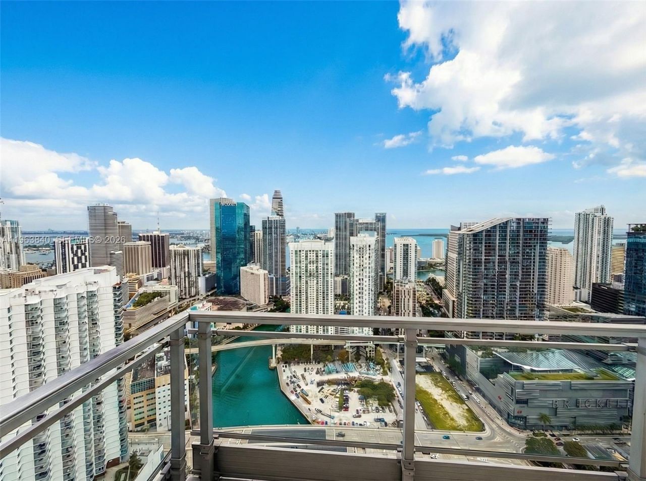 92 SW 3rd St, Unit PH5213, Miami, FL 33130 Photo