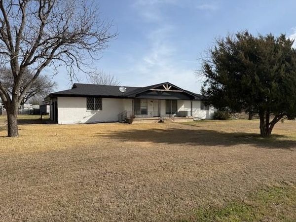 112 Big Bass Road, West, TX 76691