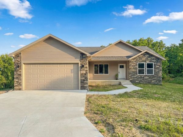 3564 Clinton Way, Jackson, MI 49201