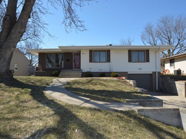 2629 S Mulberry St, Sioux City, IA 51106