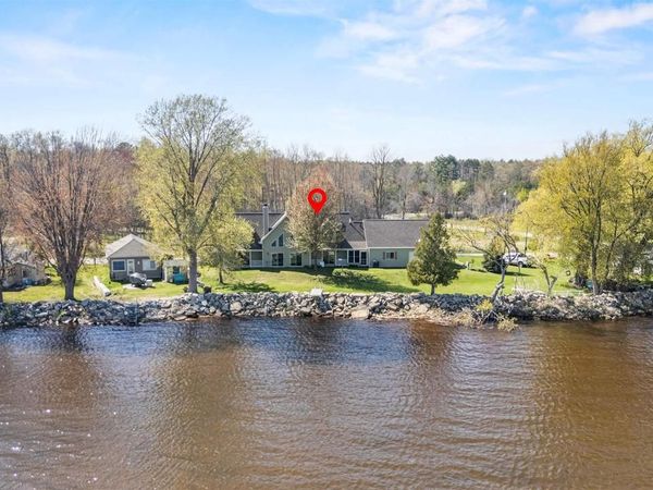 4882 BAYSHORE LANE, Oconto, WI 54153