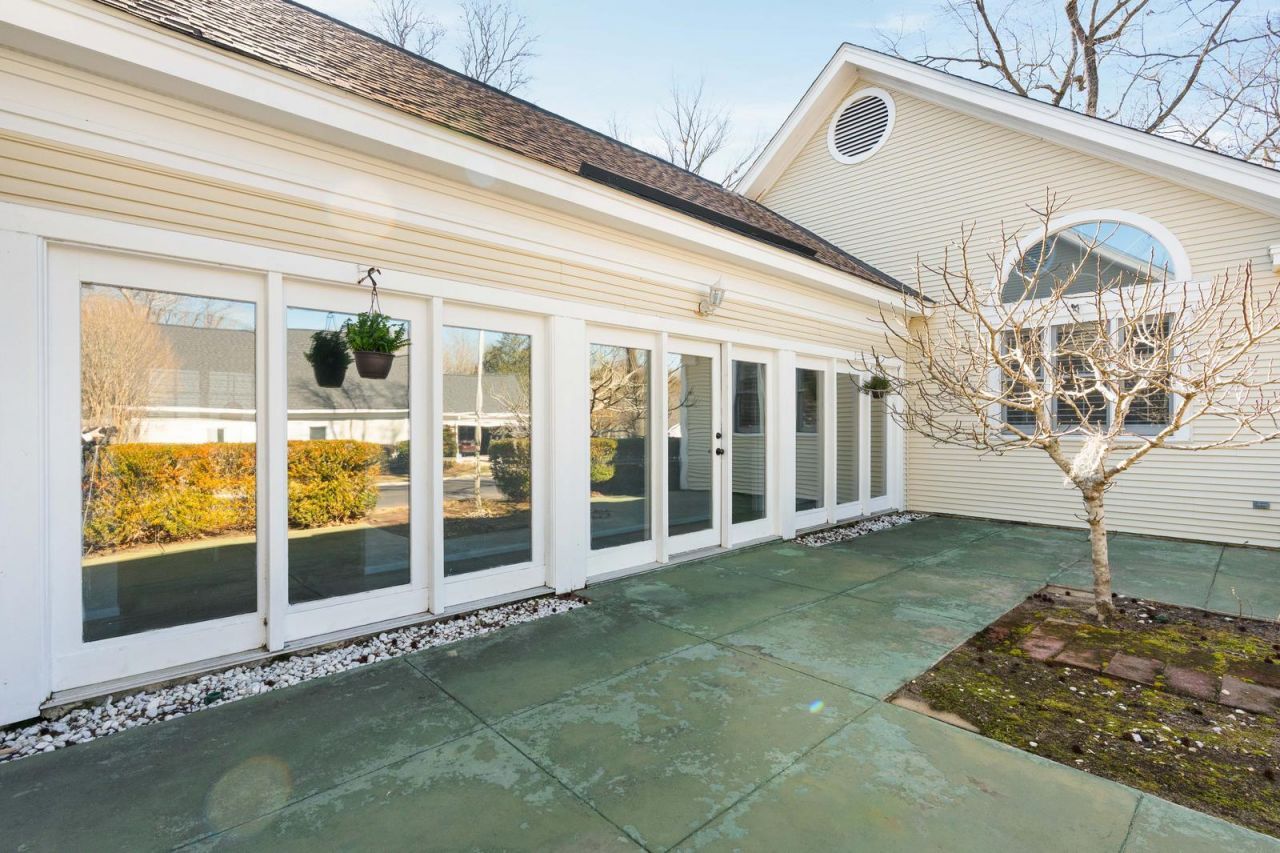 9150 Spring Branch Court Photo 12