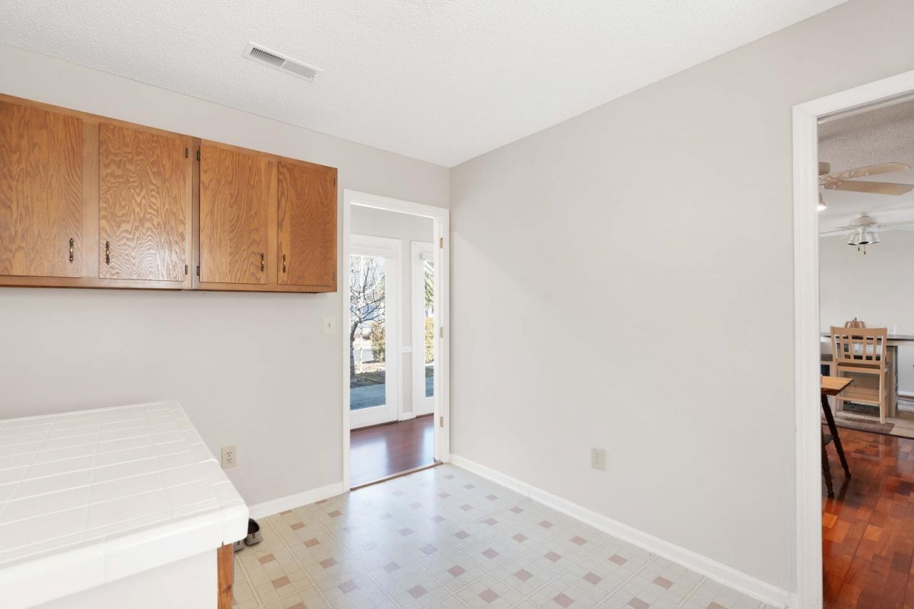 9150 Spring Branch Court Photo 16
