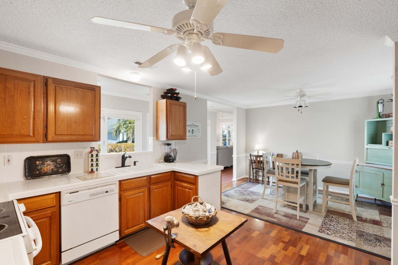 9150 Spring Branch Court Photo 24