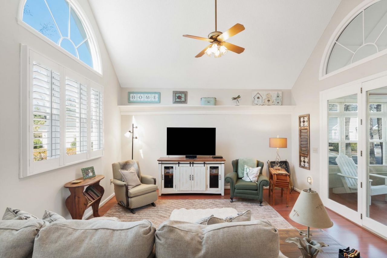 9150 Spring Branch Court Photo 29