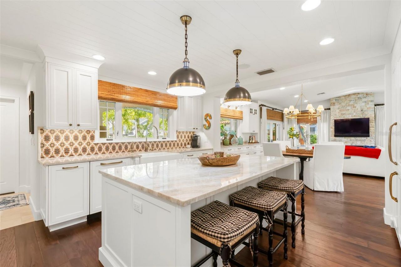 815 15th Avenue Ne, Saint Petersburg, FL 33704 Photo