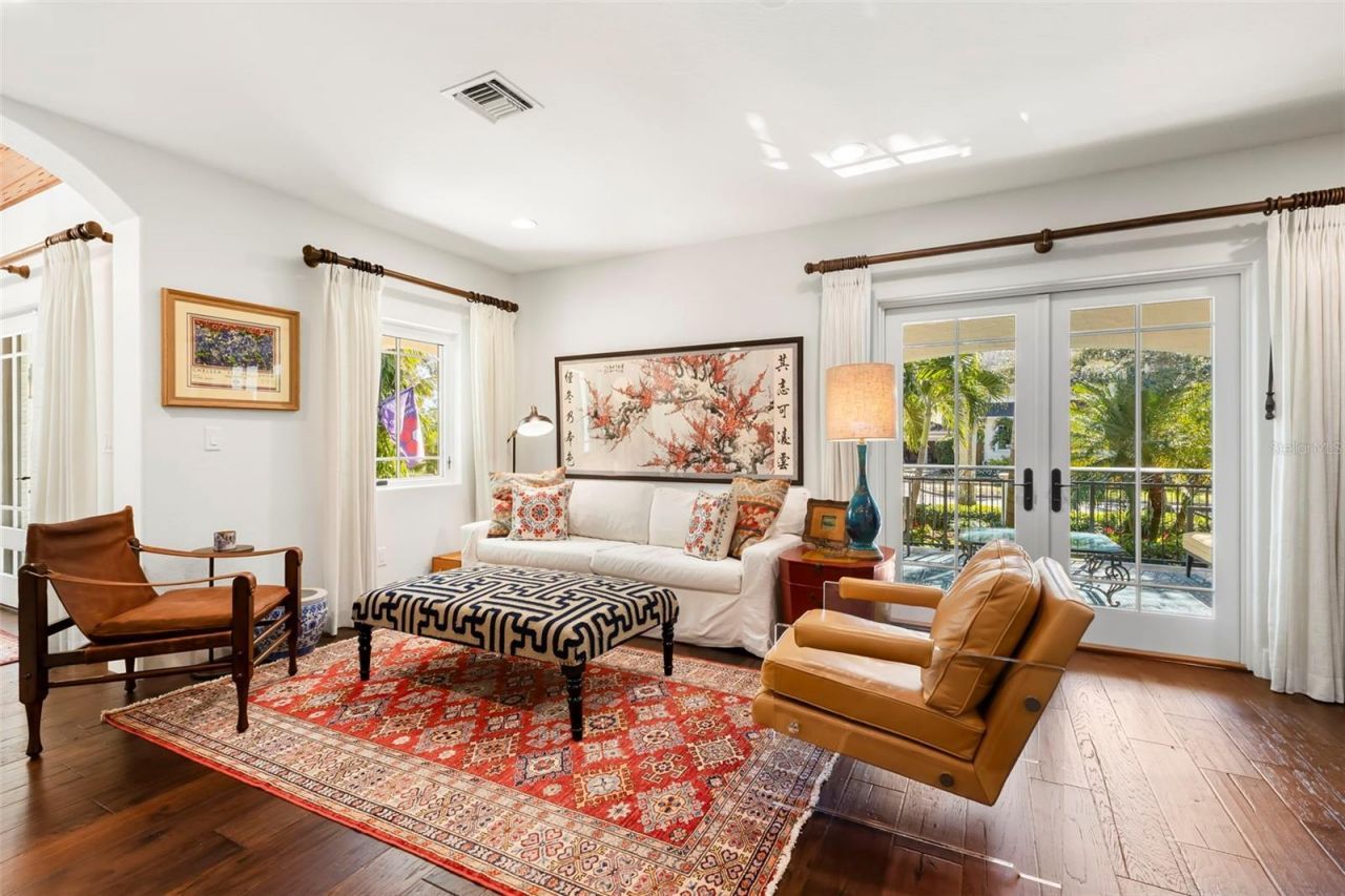 815 15th Avenue Ne, Saint Petersburg, FL 33704 Photo