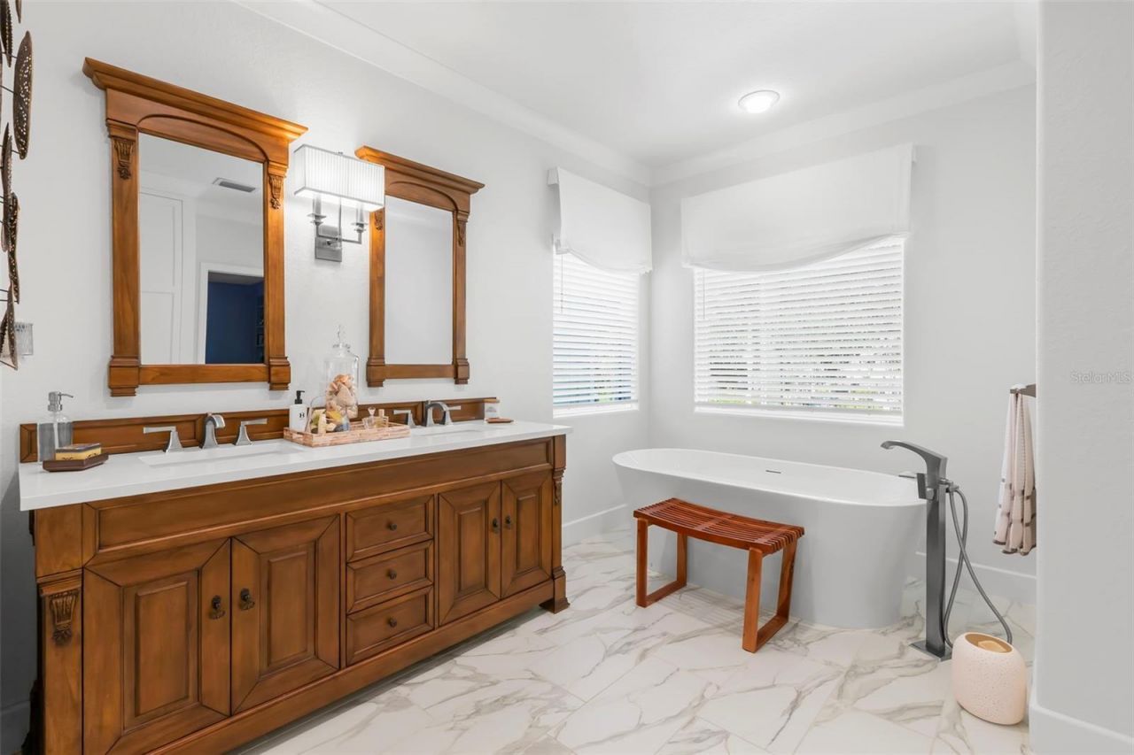 815 15th Avenue Ne, Saint Petersburg, FL 33704 Photo