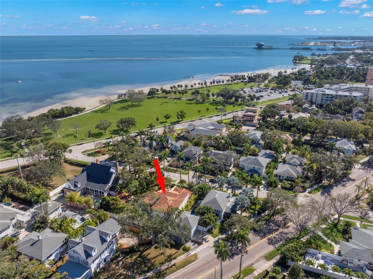 815 15th Avenue Ne, Saint Petersburg, FL 33704 Photo