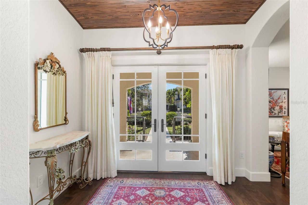 815 15th Avenue Ne, Saint Petersburg, FL 33704 Photo