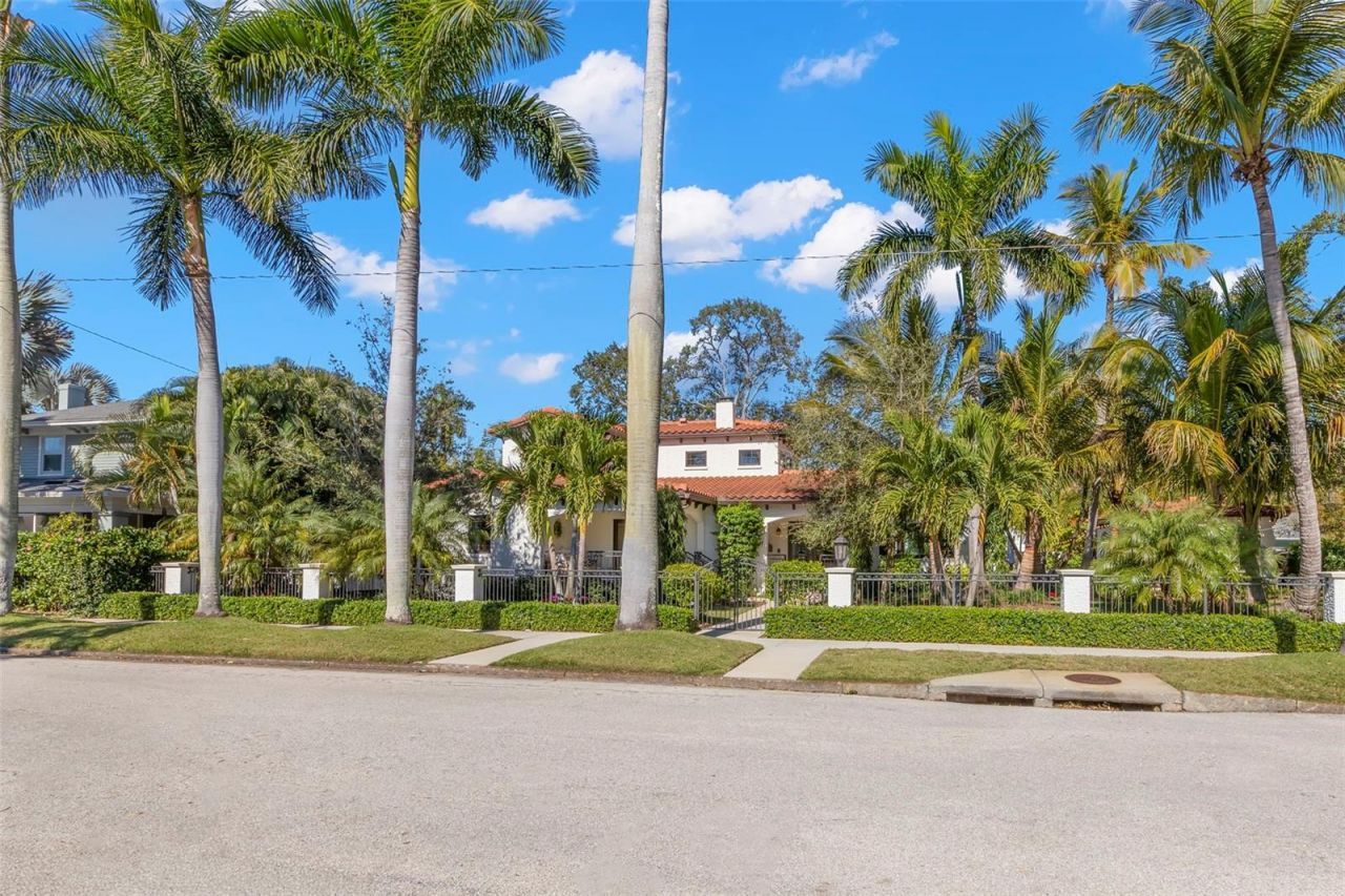 815 15th Avenue Ne, Saint Petersburg, FL 33704 Photo