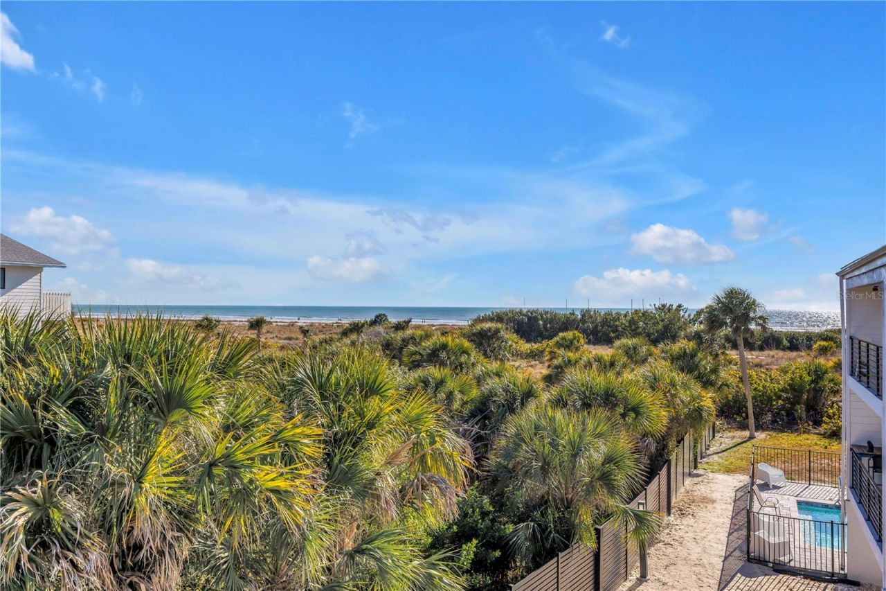 450 Beach Road, Unit 4, Sarasota, FL 34242 Photo