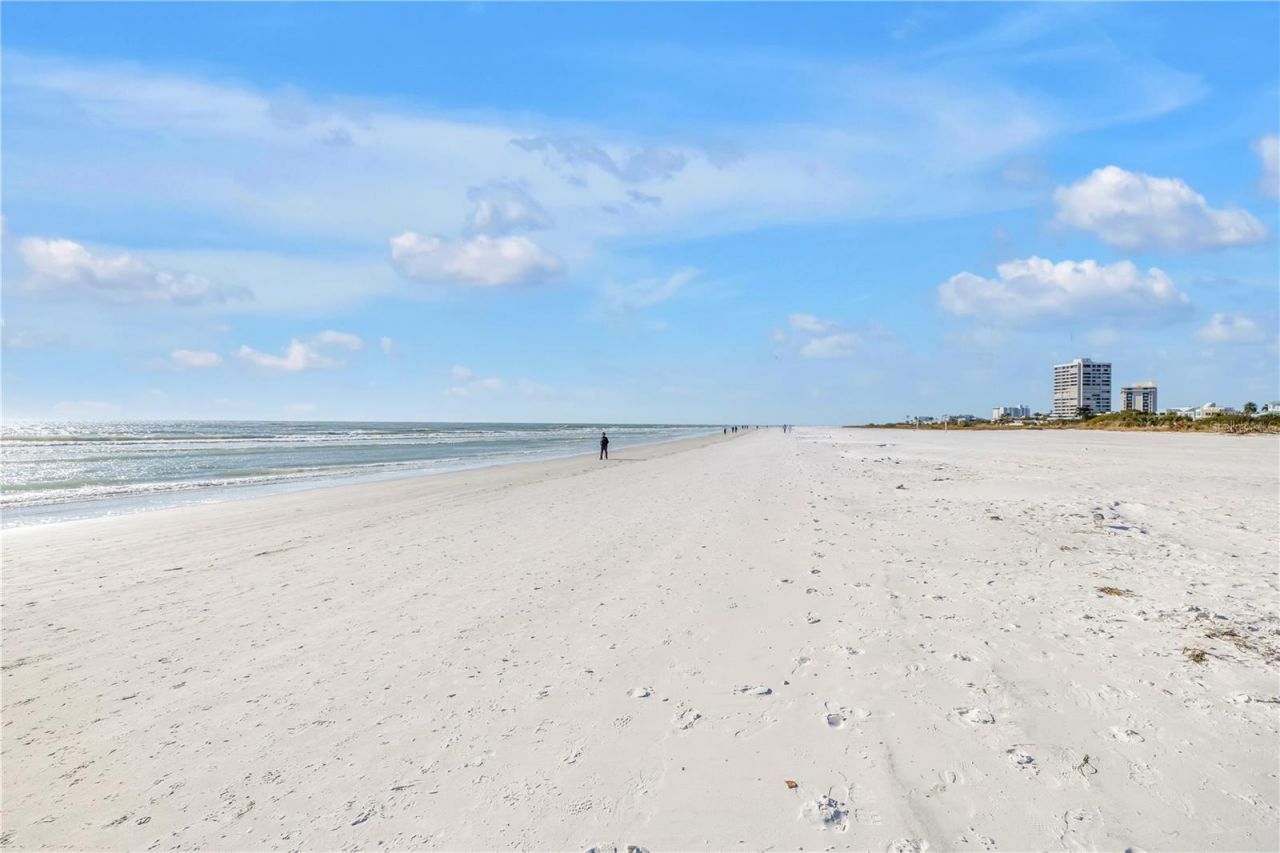 450 Beach Road, Unit 4, Sarasota, FL 34242 Photo