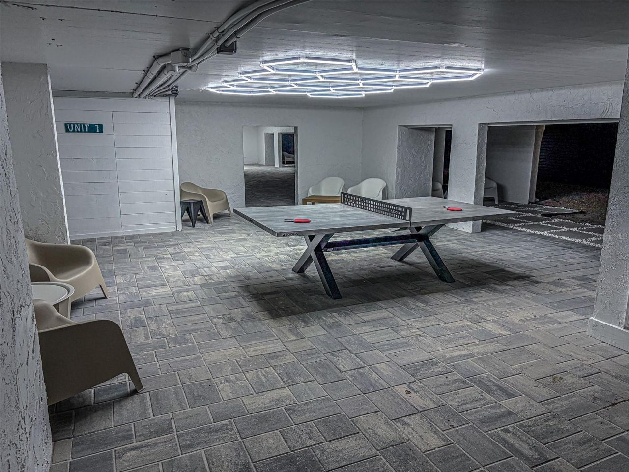 450 Beach Road, Unit 4, Sarasota, FL 34242 Photo