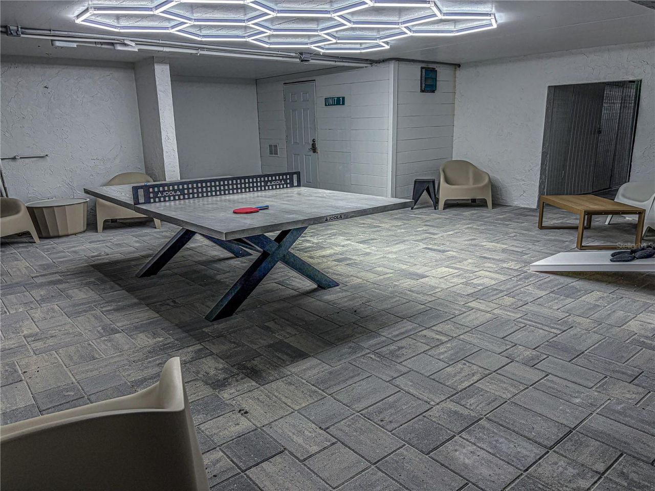 450 Beach Road, Unit 4, Sarasota, FL 34242 Photo