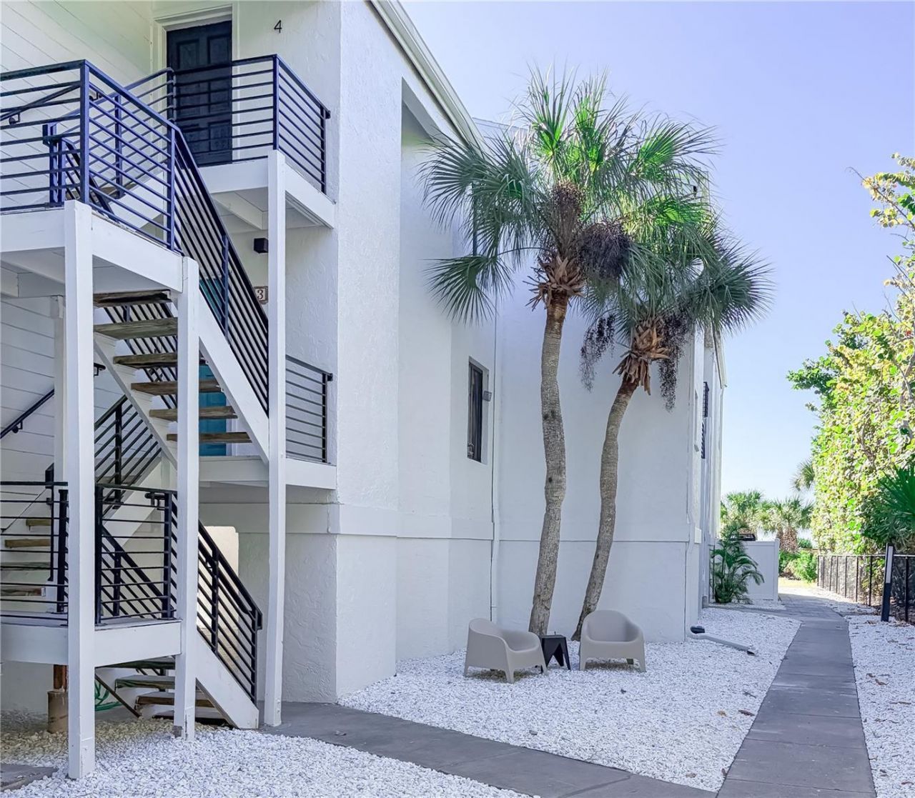 450 Beach Road, Unit 4, Sarasota, FL 34242 Photo