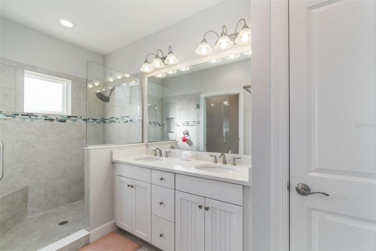 3162 Moorings Drive, Saint Petersburg, FL 33712 Photo
