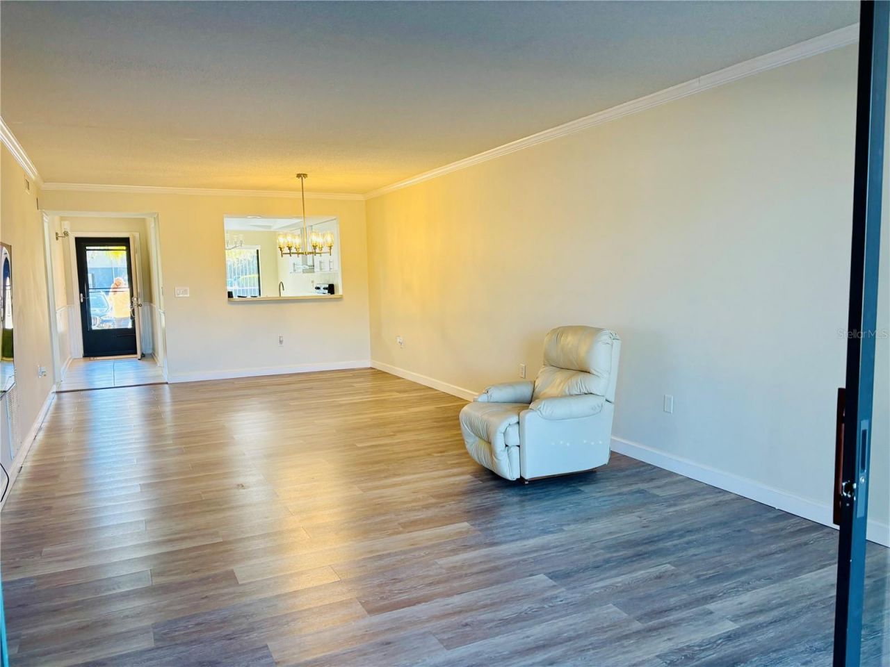 6211 Timber Lake Drive, Unit B9, Sarasota, FL 34243 Photo