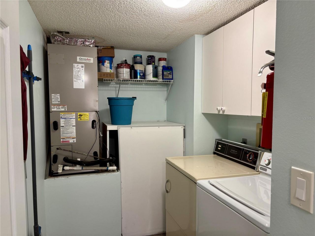 6211 Timber Lake Drive, Unit B9, Sarasota, FL 34243 Photo