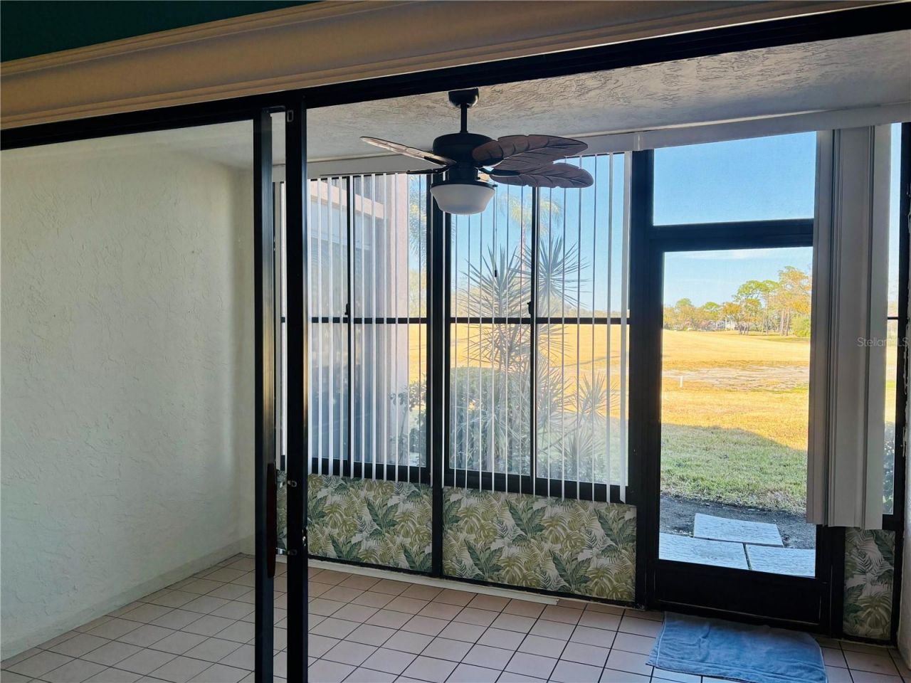 6211 Timber Lake Drive, Unit B9, Sarasota, FL 34243 Photo