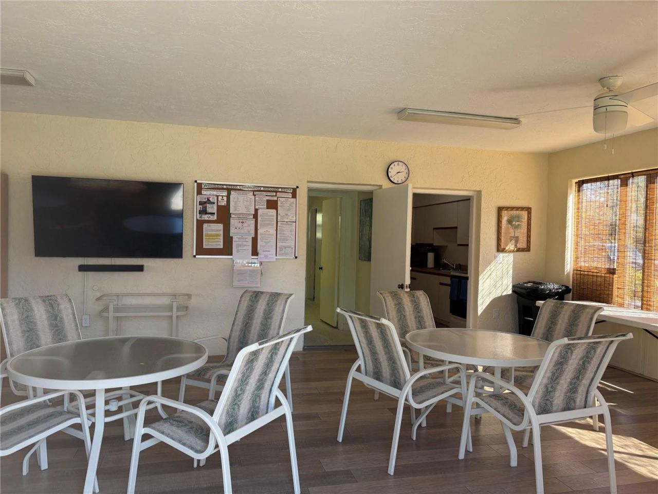 6211 Timber Lake Drive, Unit B9, Sarasota, FL 34243 Photo