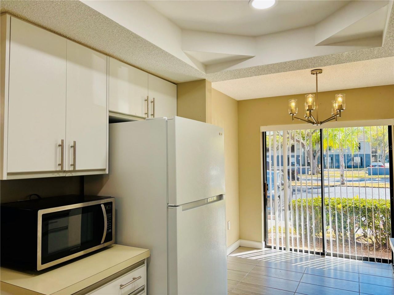 6211 Timber Lake Drive, Unit B9, Sarasota, FL 34243 Photo