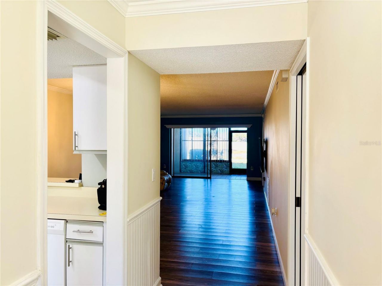 6211 Timber Lake Drive, Unit B9, Sarasota, FL 34243 Photo