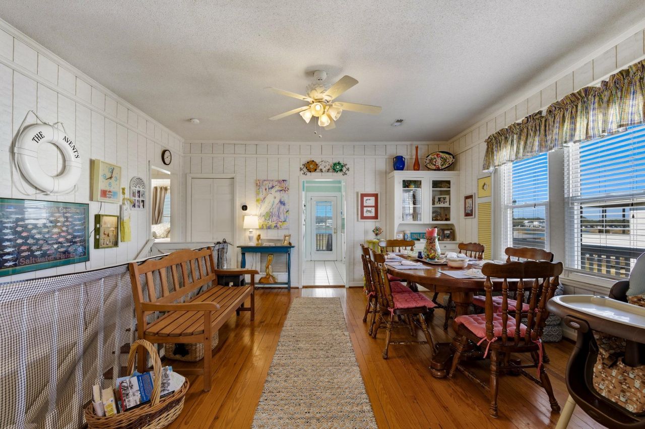 566 Yucca Ave. Photo 23